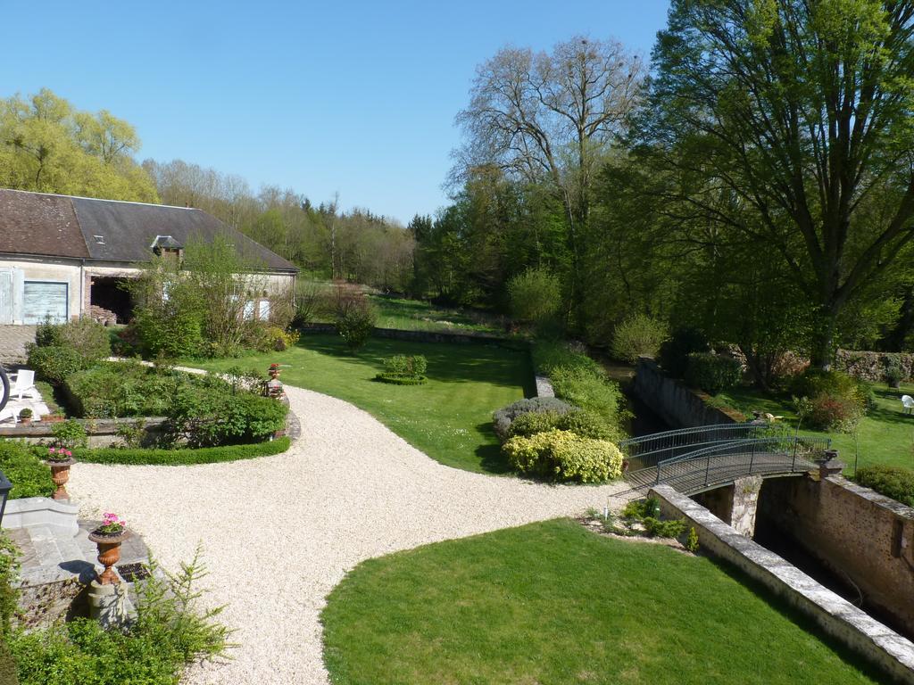 Le Clos Saint Nicolas Acomodação com café da manhã Château-Renard Exterior foto