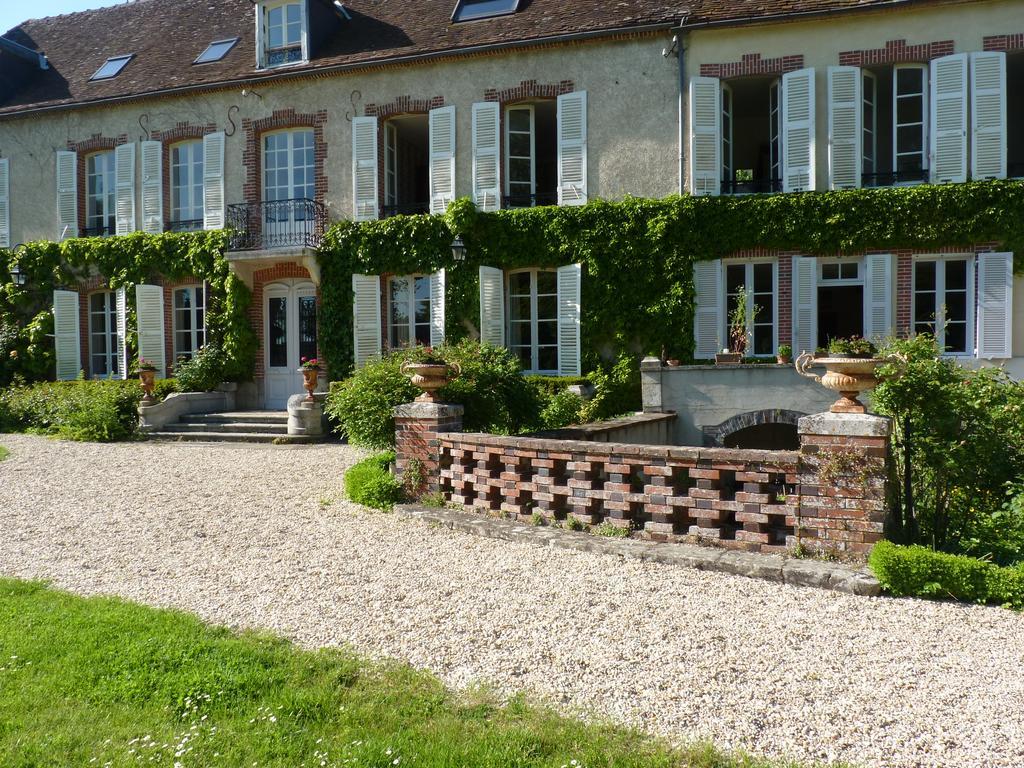 Le Clos Saint Nicolas Acomodação com café da manhã Château-Renard Exterior foto