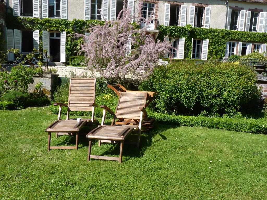 Le Clos Saint Nicolas Acomodação com café da manhã Château-Renard Exterior foto