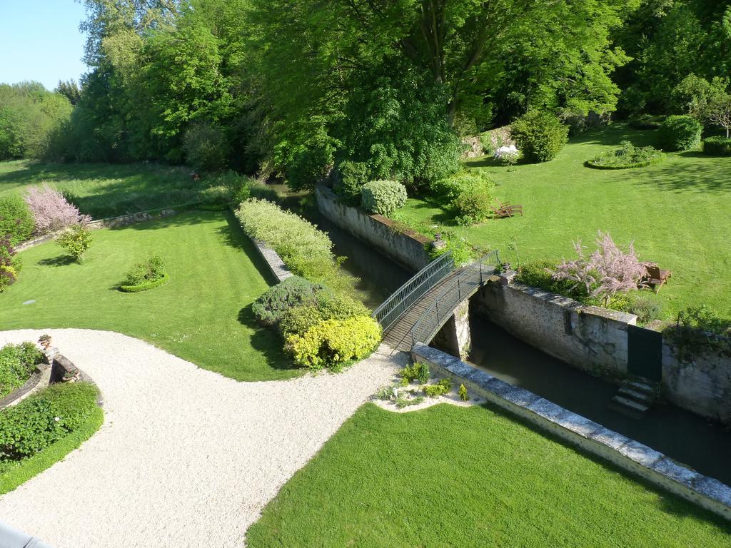 Le Clos Saint Nicolas Acomodação com café da manhã Château-Renard Exterior foto